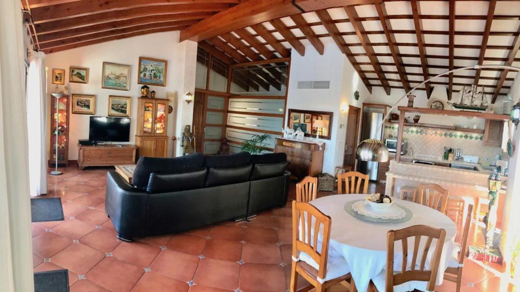 Villa Victoria ซากาเลตา ภายนอก รูปภาพ